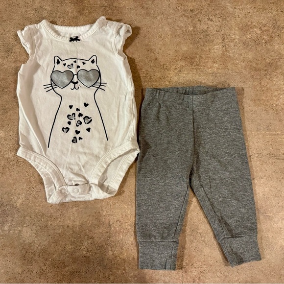 Carters- Adorable Cute Cat Print Onesie and Gray Pants Set 6M - Picture 2 of 6